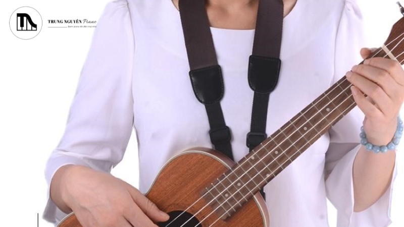 Dây đeo Ukulele giúp giữ đàn ổn định