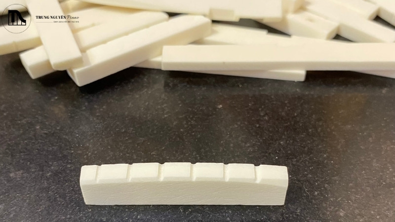 Mài ngựa đàn guitar: Hướng dẫn hạ action an toàn tại nhà 6 Lưu ý khi mài ngựa đàn guitar