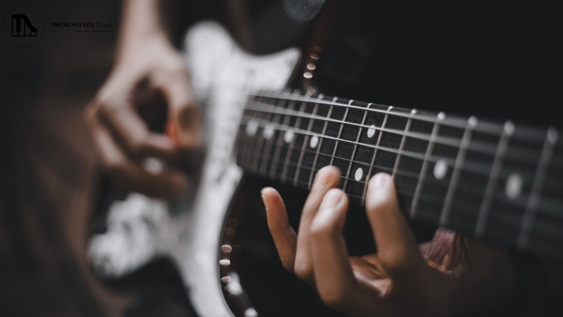 Lịch sử hình thành guitar điện