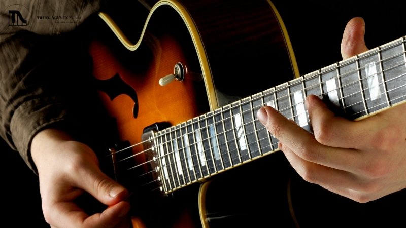 Số lượng phím đàn trên guitar