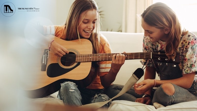 "Action" của đàn Guitar Classic và Guitar Acoustic