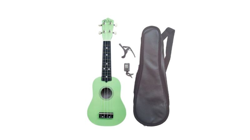 Bộ combo gồm một cây Ukulele và các phụ kiện