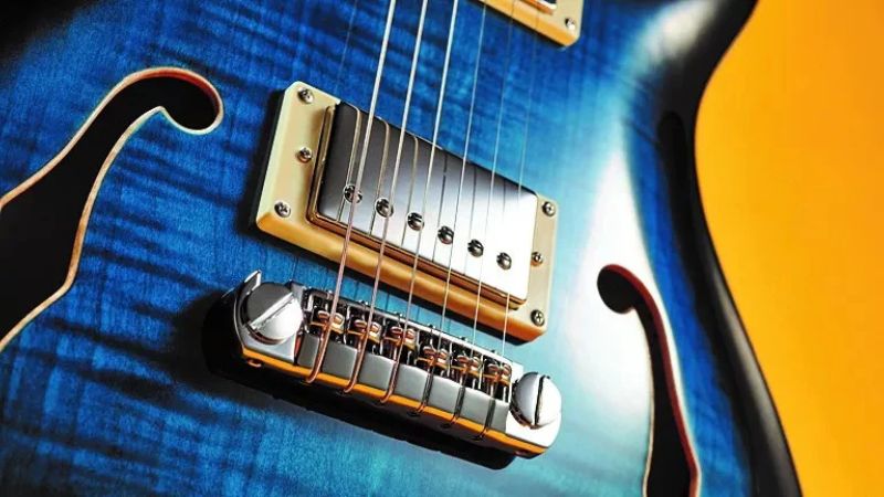 Bật Mí Kinh Nghiệm Chọn Đàn Guitar Bán Rỗng Toàn Diện A-Z 2 Khoang rỗng tạo độ ấm, dày và sự "thở" tự nhiên cho âm thanh