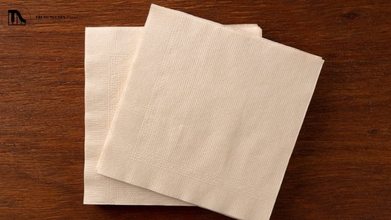 Top dung dịch không dùng cho đàn piano có lớp sơn bóng 4 Vật dụng vệ sinh piano sơn bóng sai cách