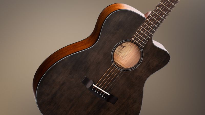 Gỗ vân sam nổi bật với dải tần rộng, từ trầm ấm đến cao trong