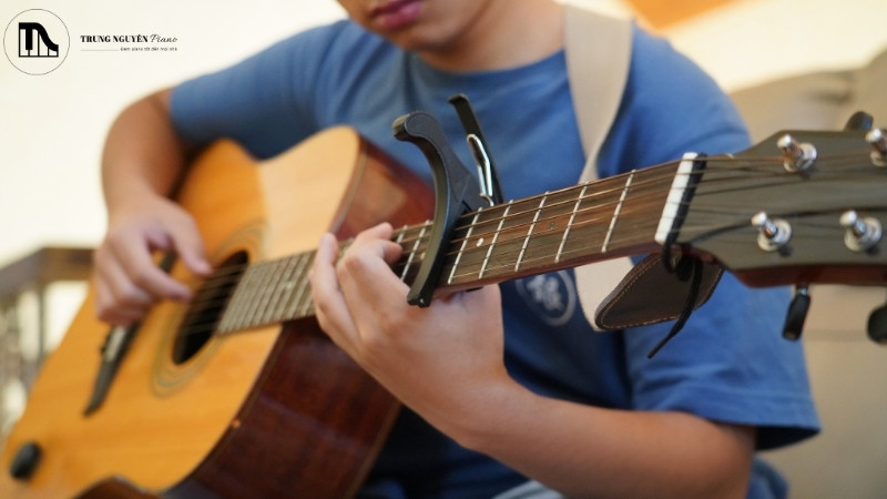 Tổng quan về Guitar Classic và Guitar Acoustic