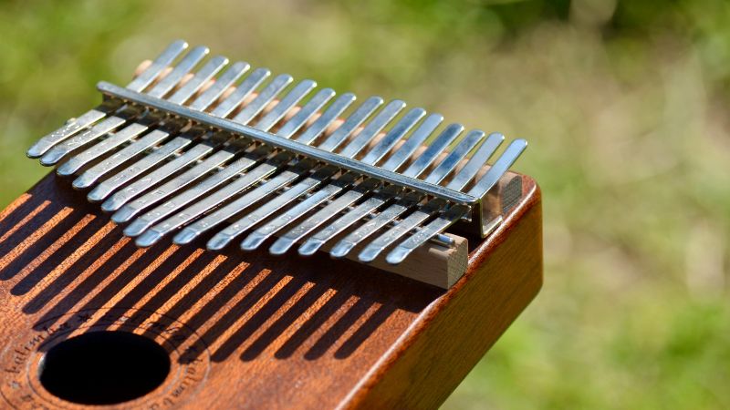 Dù đã có nền tảng từ Kalimba, bạn vẫn cần học lại những kiến thức cơ bản của Piano