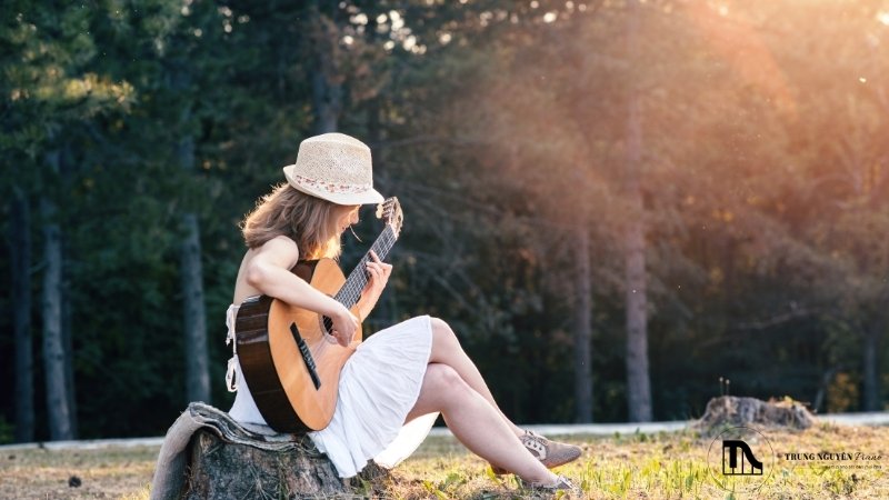 Lời khuyên khi con gái học guitar