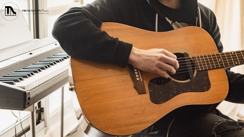 Cách chọn móng tay phù hợp khi chơi guitar