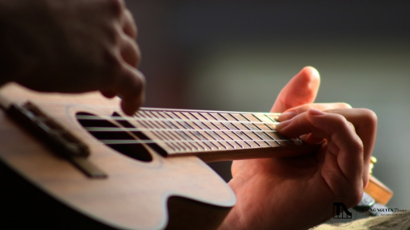 Luyện dò hợp âm guitar