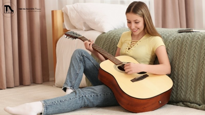 Những định kiến sai lầm về con gái chơi guitar