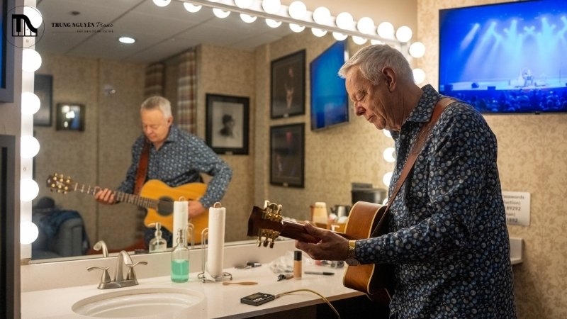 Top nghệ sĩ guitar fingerstyle nổi tiếng: Từ huyền thoại đến hiện đại 3 Tommy Emmanuel