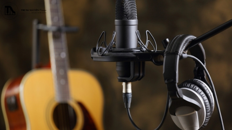 Vị trí đặt micro tốt nhất cho đàn guitar acoustic và lỗi cần tránh 1 Lợi ích chọn đúng vị trí đặt micro guitar acoustic