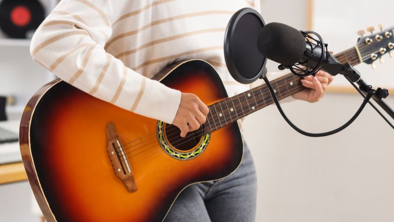 Thói quen ghi âm lại phần trình diễn giúp nghệ sĩ tiến bộ nhanh chóng