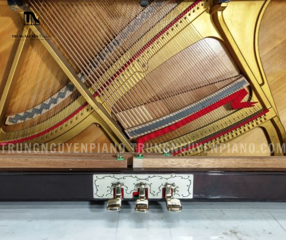 Đàn Piano Rolex KR22 11 Hệ thống dây đàn thép và kết cấu khung đàn piano Rolex KR22