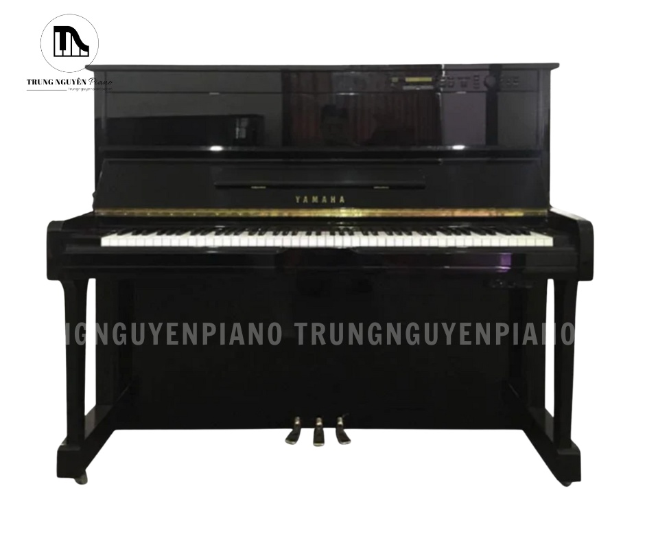 Yamaha HQ100 là một mẫu đàn piano upright acoustic được tích hợp hệ thống tự chơi Disklavier thế hệ đầu của Yamaha