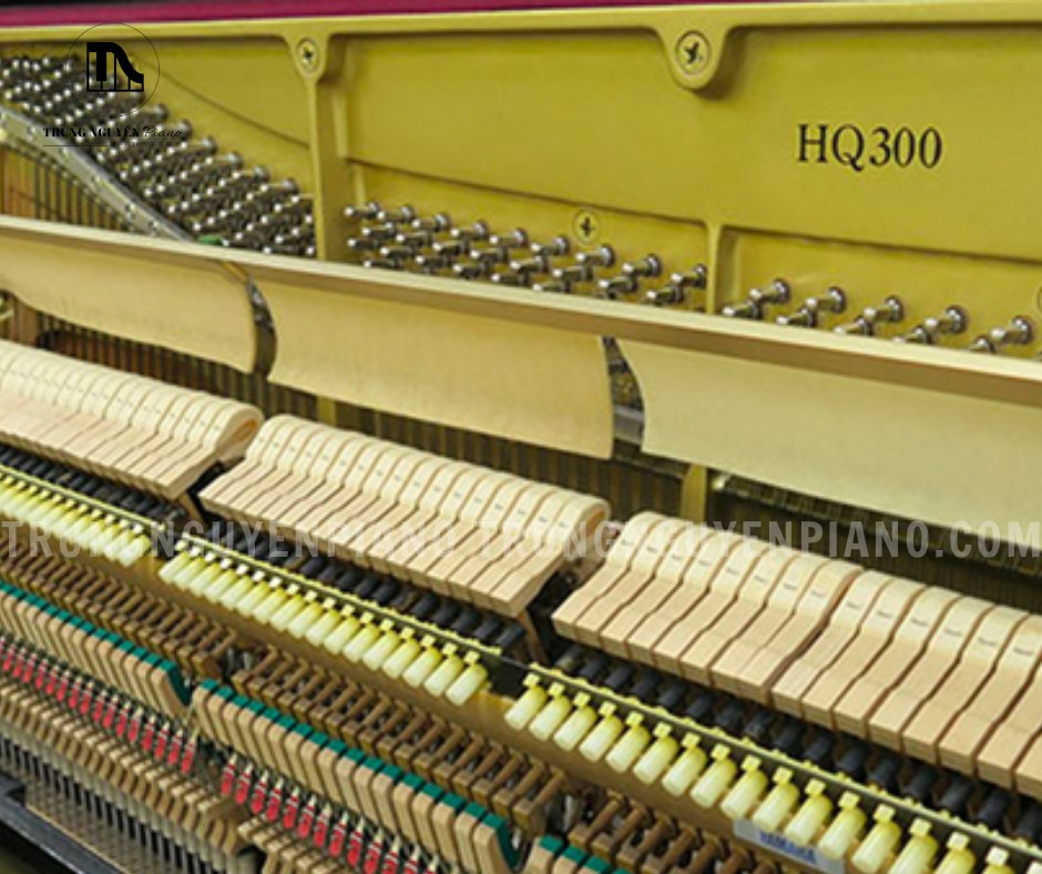 Đàn Piano Yamaha HQ300 4 Đàn Piano Yamaha HQ300 có phần nỉ búa của dòng này có độ bền rất cao