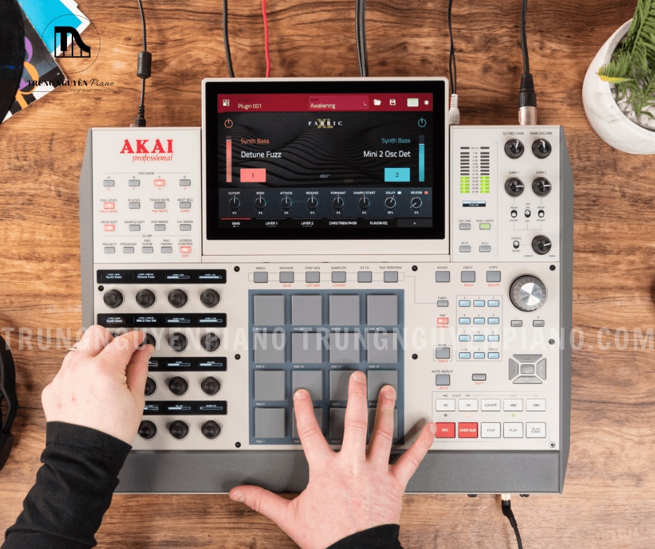 Máy làm nhạc Akai MPC X Special Edition 5 Giao diện nhạc cụ ảo và plugin tích hợp, hỗ trợ sáng tạo và xử lý âm thanh chuyên sâu