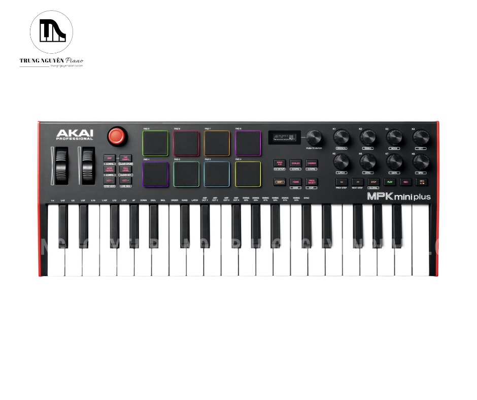 Giao diện điều khiển trung tâm với 8 Pad MPC RGB nhạy lực, màn hình OLED sắc nét và hệ thống nút vận chuyển được bố trí khoa học